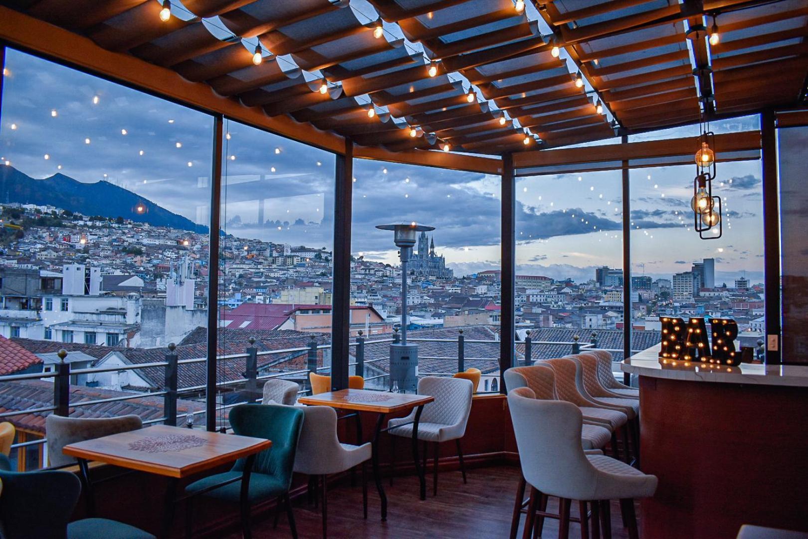 Hotel & Rooftop King Experience By David Quito Buitenkant foto