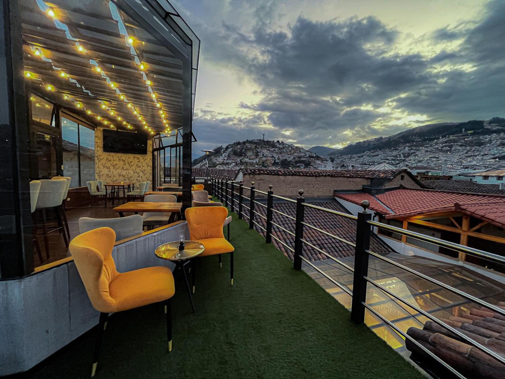 Hotel & Rooftop King Experience By David Quito Buitenkant foto